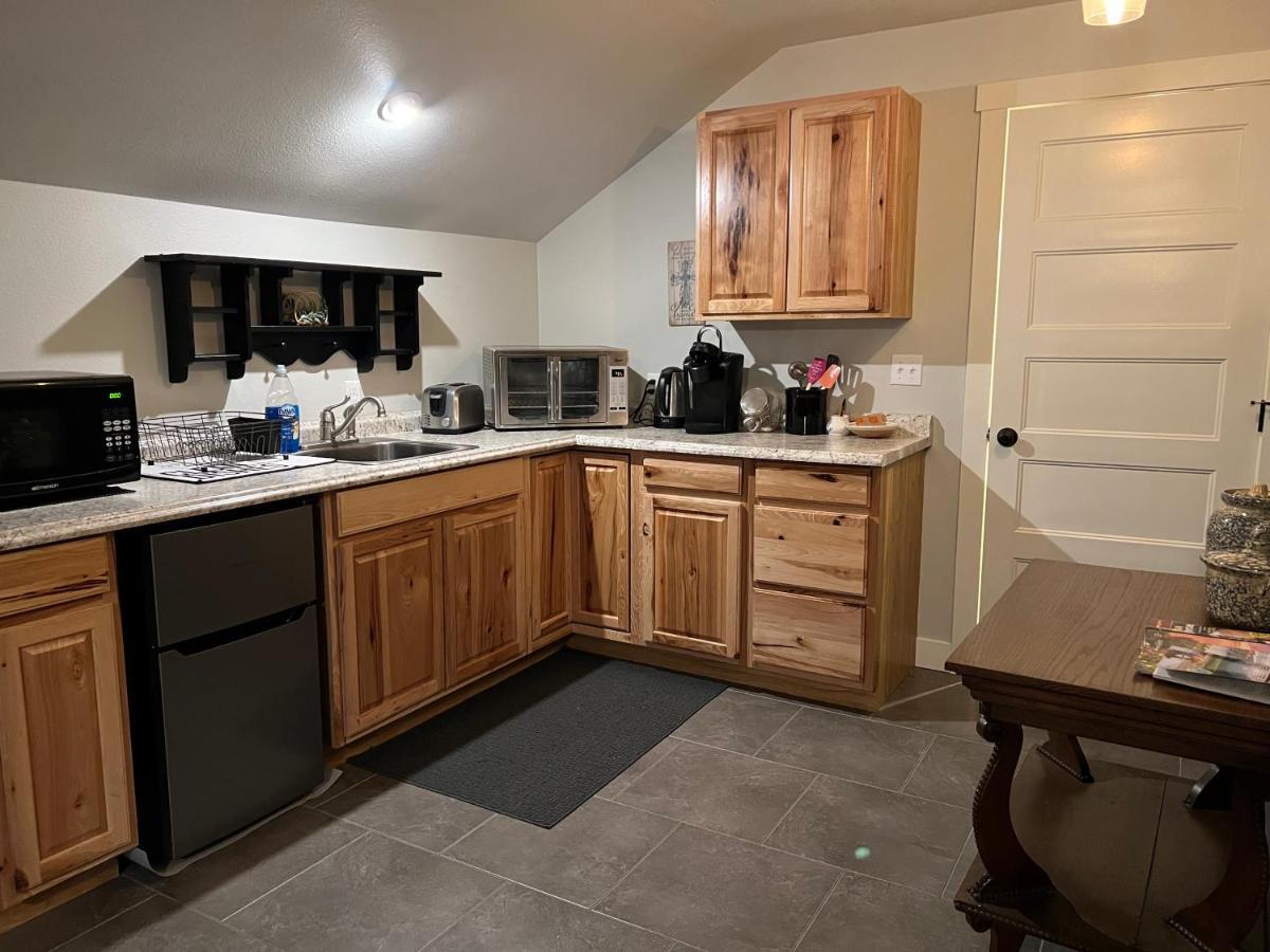 Snowgoose Pond Bed & Breakfast Palmer